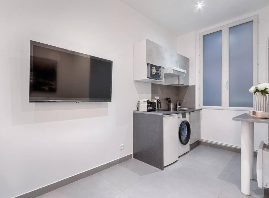 Batignolles Lemercier Cosy Apartment 4P-1Br Париж Экстерьер фото
